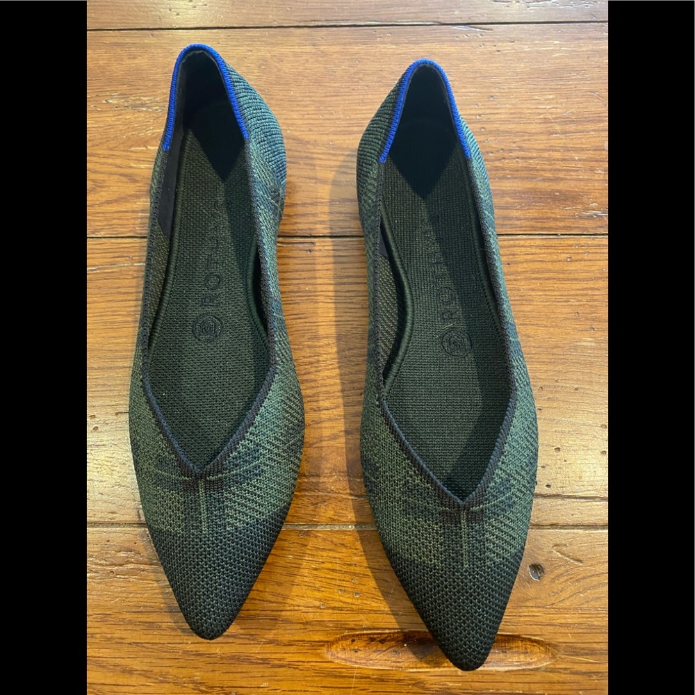 Worn once Rothy’s size 8 racer green check points. Smoke and pet free home.